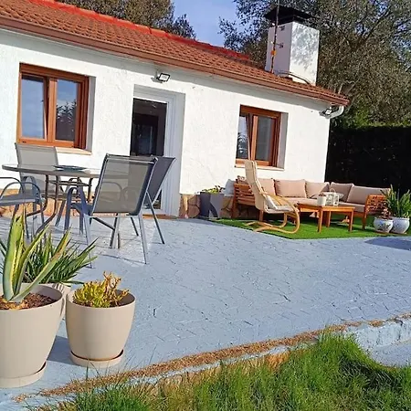 Сasa de vacaciones Casa De Campo En Urbanizacion Maello